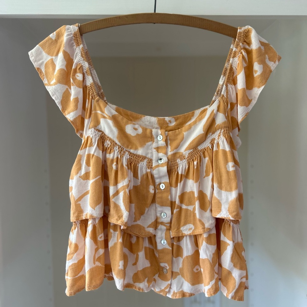 Promesa Orange Flutter Sleeve Ruffled Blouse